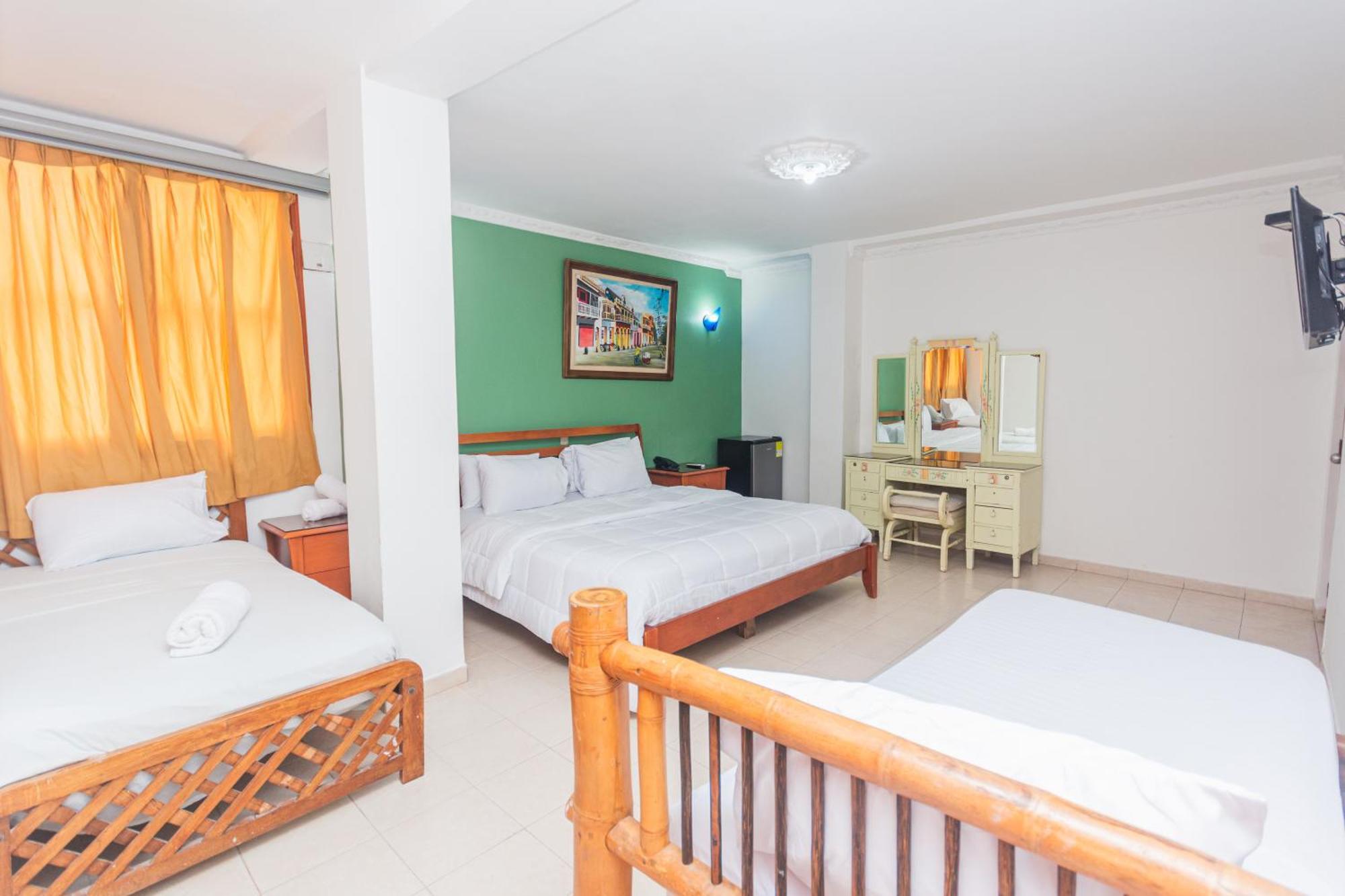 Hotel Baluarte Coast