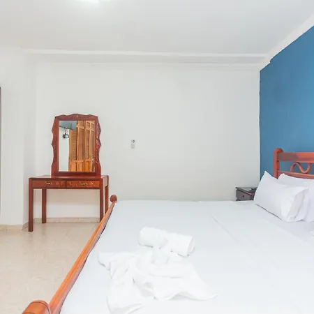 Hotel Baluarte Coast 3*