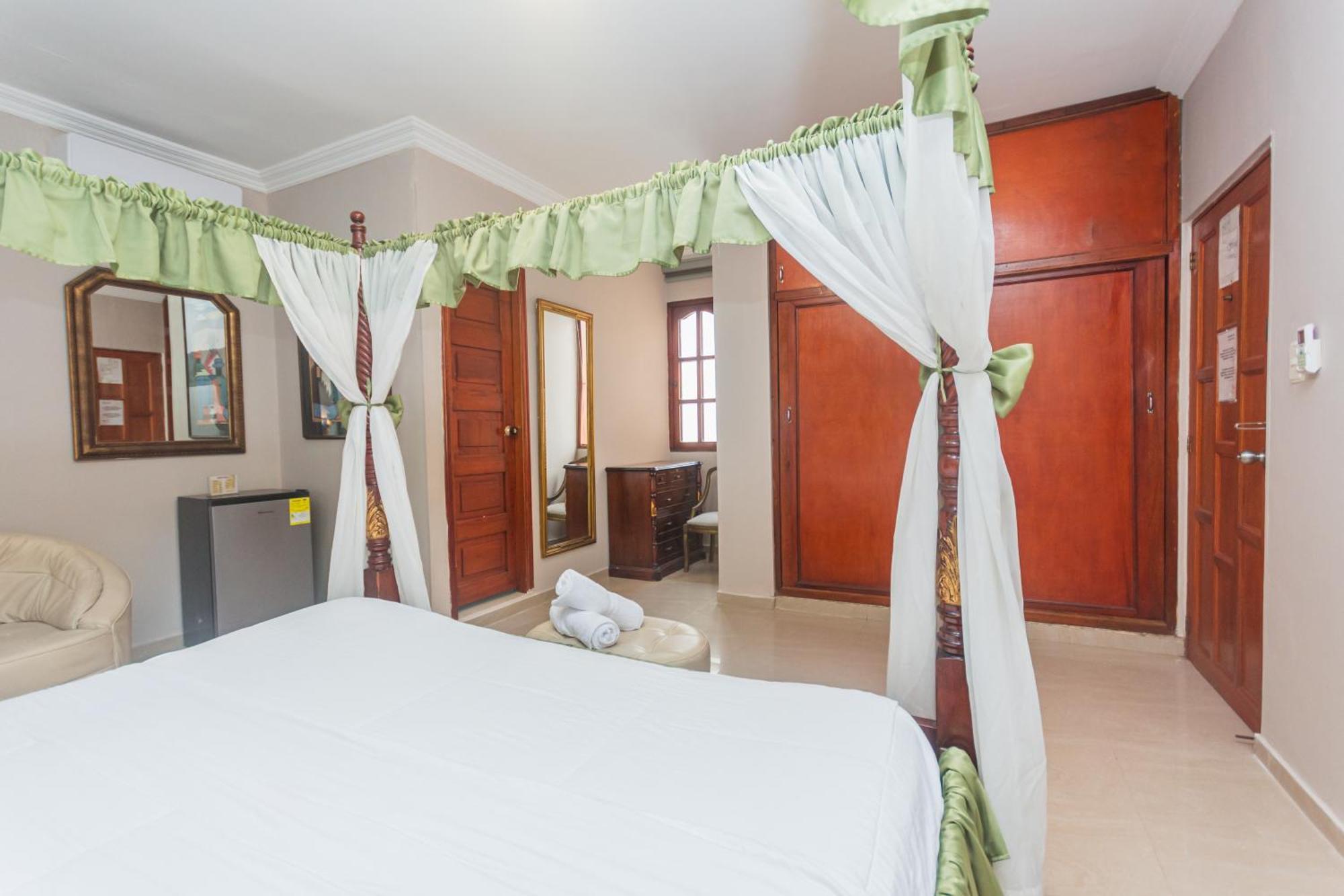 Baluarte Coast Hotel 3*