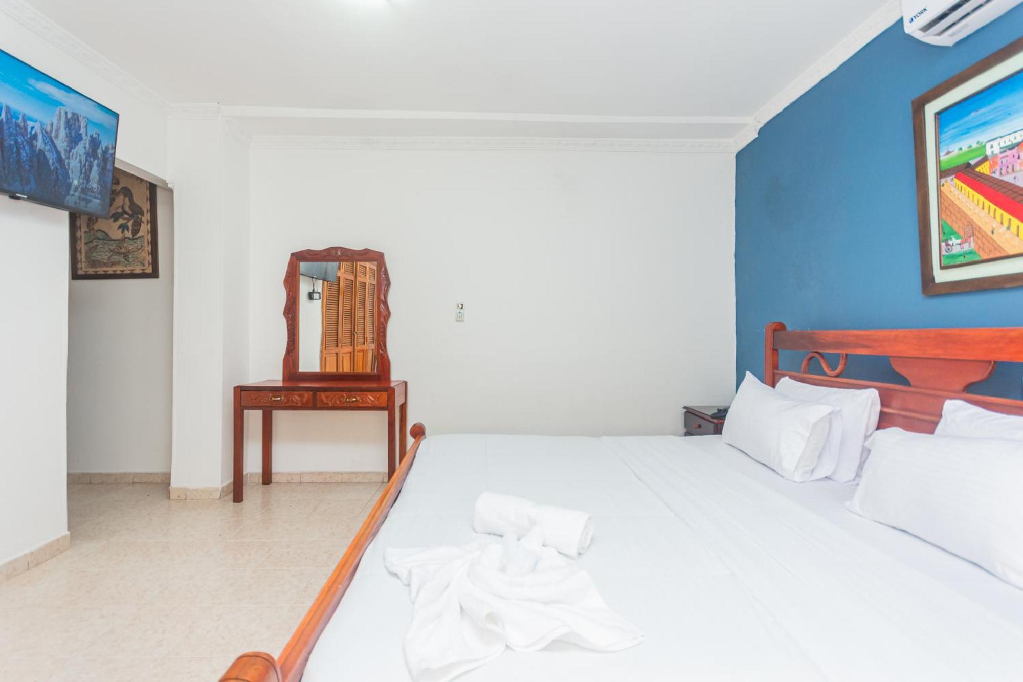 Hotel Baluarte Coast 3*
